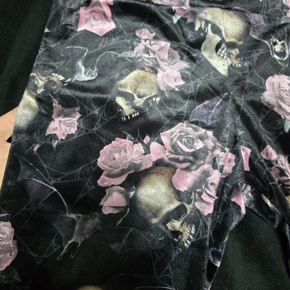 NWOT Killstar Haunted Garden Hematite Leggings, Medium - Picture 4 of 9